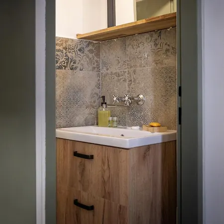 Varady's With Private Parking Lejlighed