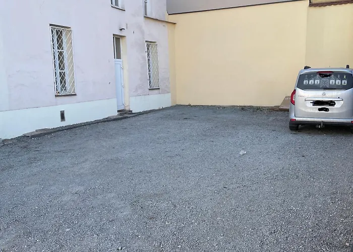 Appartement Varady's With Private Parking Košice